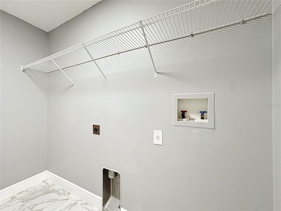 待售: $550,000 (5 贝兹, 3 浴室, 2475 平方英尺)