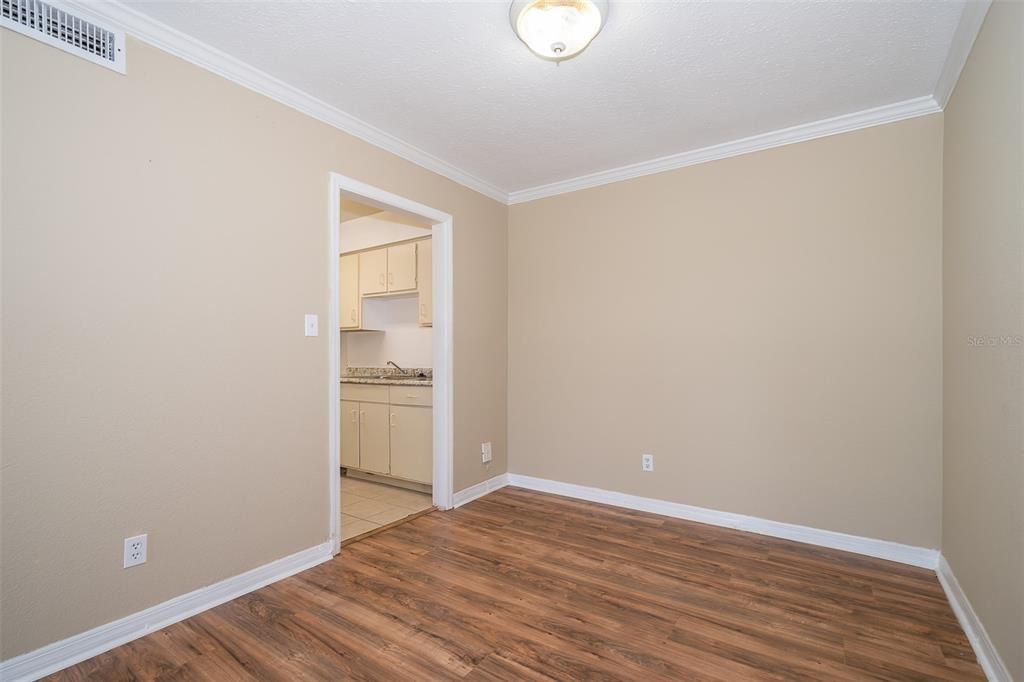 出租: $1,499 (2 贝兹, 2 浴室, 984 平方英尺)