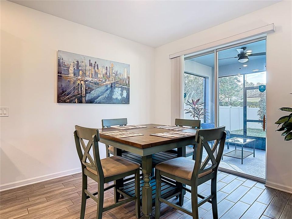 待售: $349,900 (4 贝兹, 2 浴室, 1853 平方英尺)