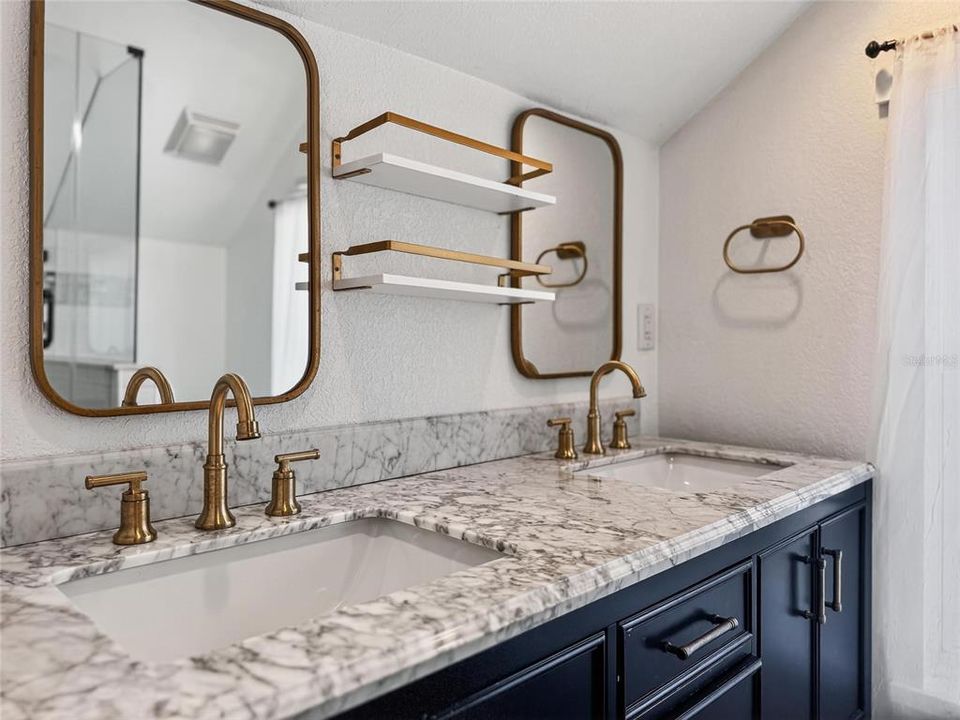 En Venta: $349,900 (3 camas, 2 baños, 1821 Pies cuadrados)