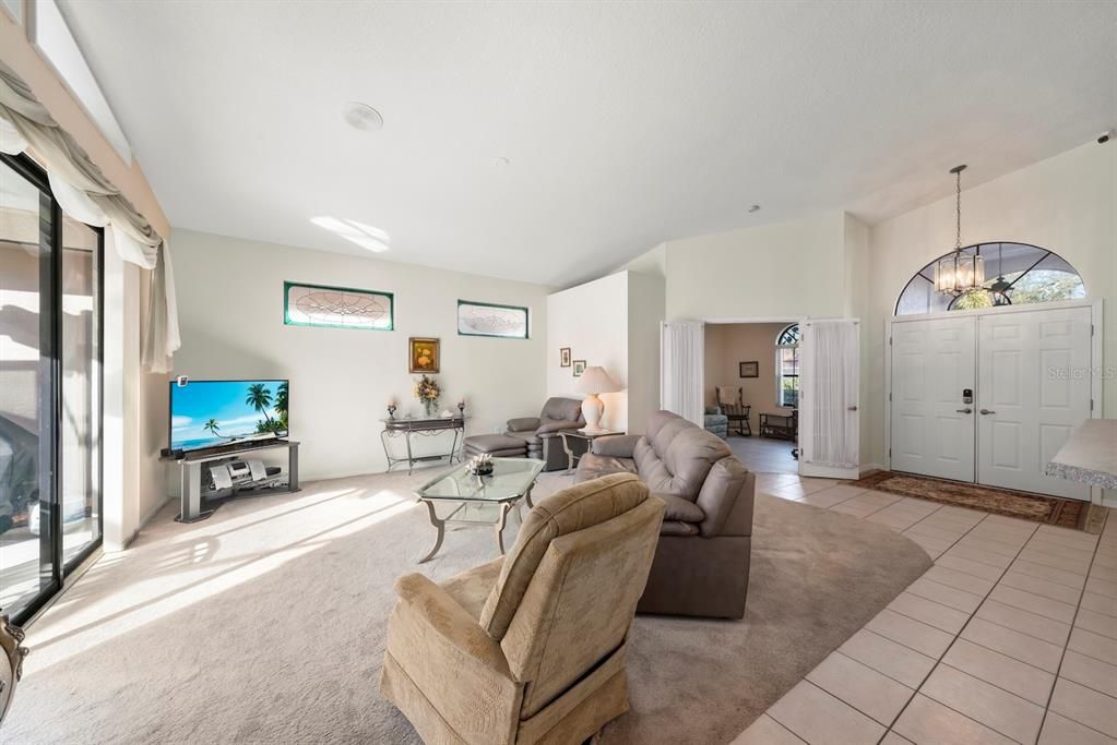 For Sale: $525,000 (3 beds, 2 baths, 2011 Square Feet)