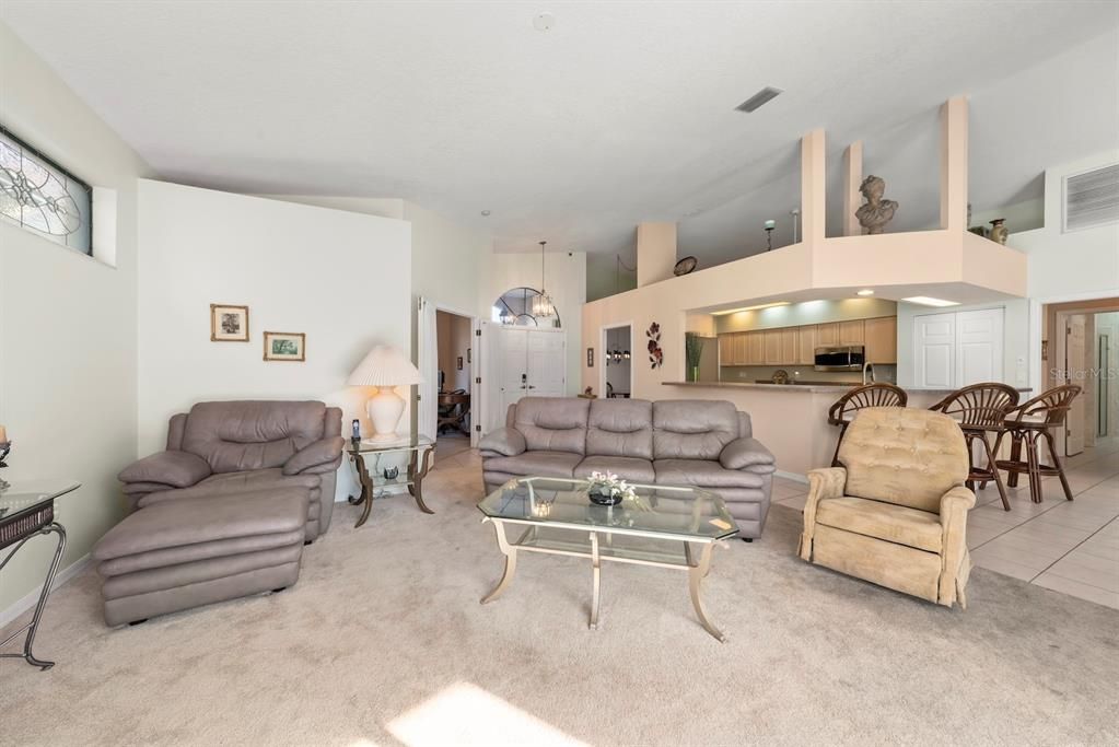 For Sale: $525,000 (3 beds, 2 baths, 2011 Square Feet)