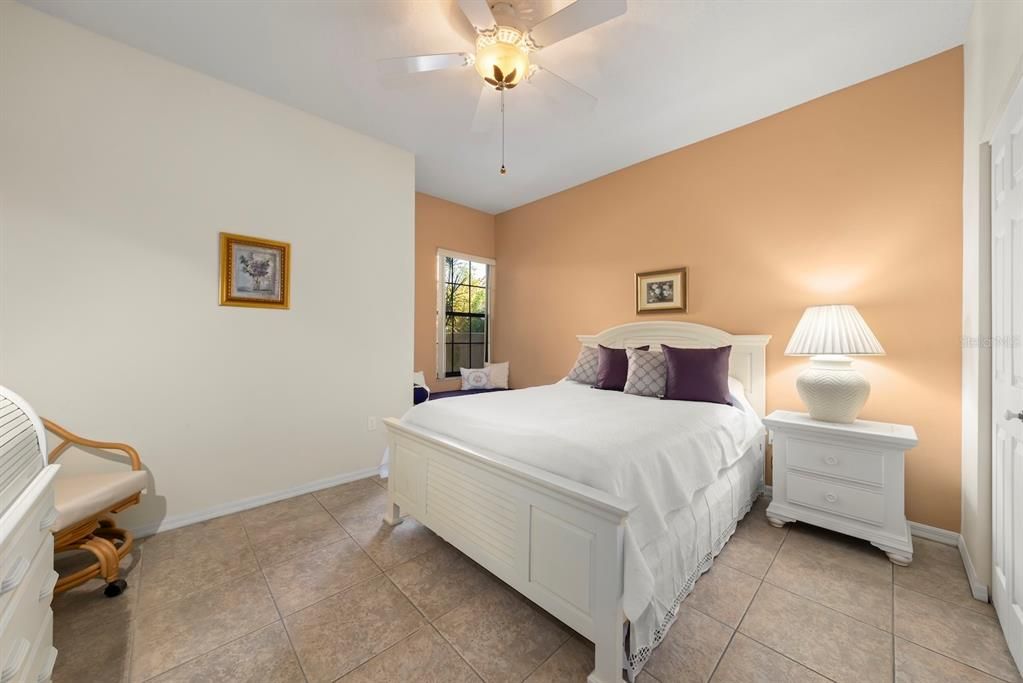 For Sale: $525,000 (3 beds, 2 baths, 2011 Square Feet)