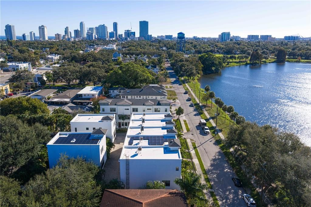 En Venta: $1,299,900 (3 camas, 3 baños, 2550 Pies cuadrados)