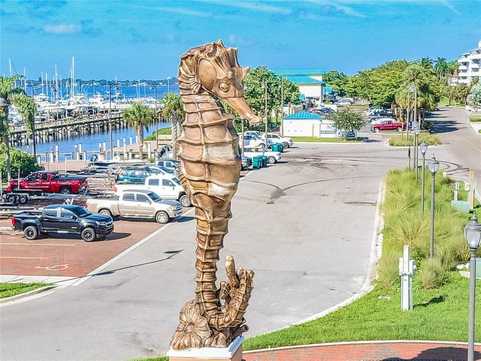 For Sale: $299,900 (3 beds, 2 baths, 1296 Square Feet)