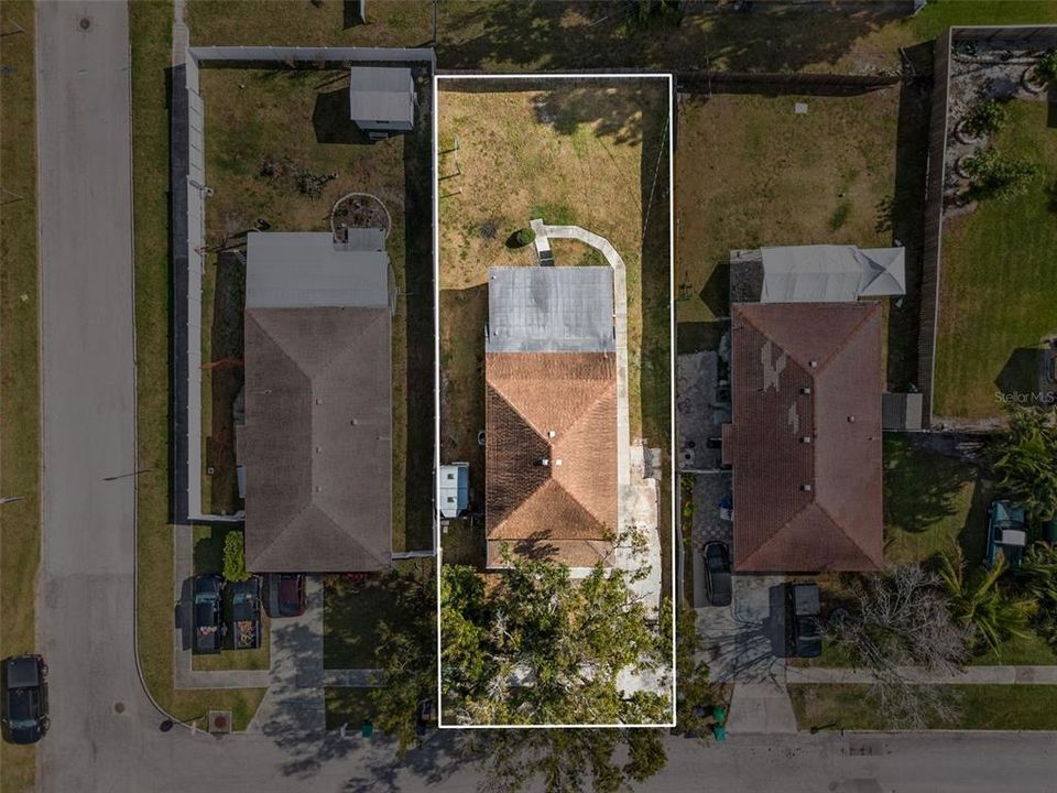 For Sale: $299,900 (3 beds, 2 baths, 1296 Square Feet)