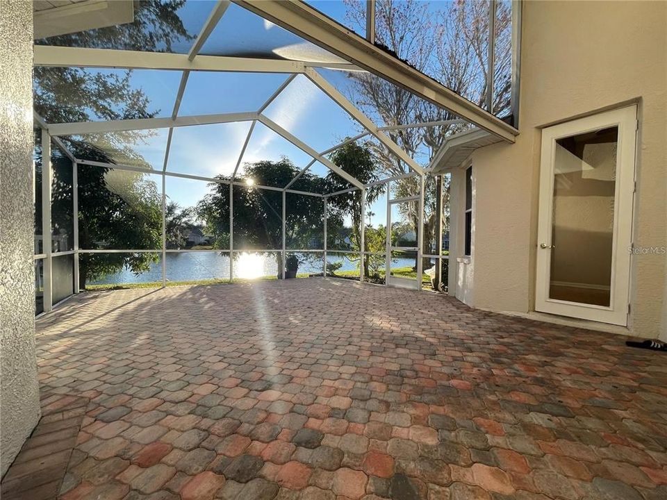 En Renta: $2,850 (4 camas, 2 baños, 2051 Pies cuadrados)