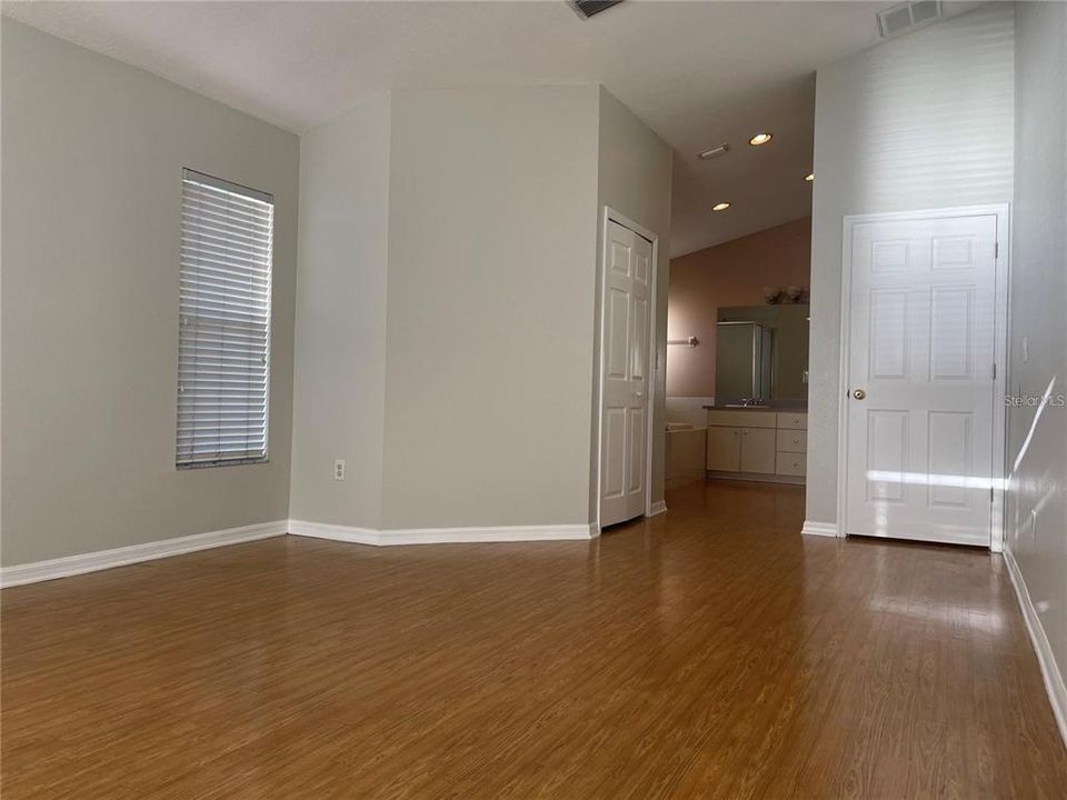 En Renta: $2,850 (4 camas, 2 baños, 2051 Pies cuadrados)