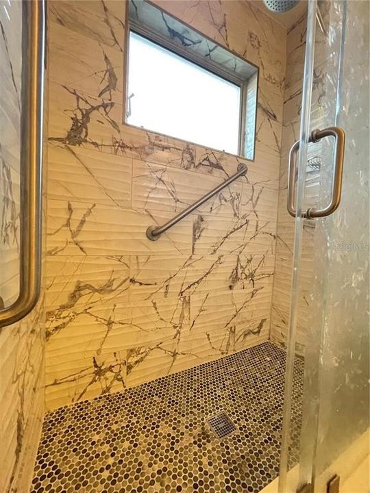 En Renta: $2,850 (4 camas, 2 baños, 2051 Pies cuadrados)