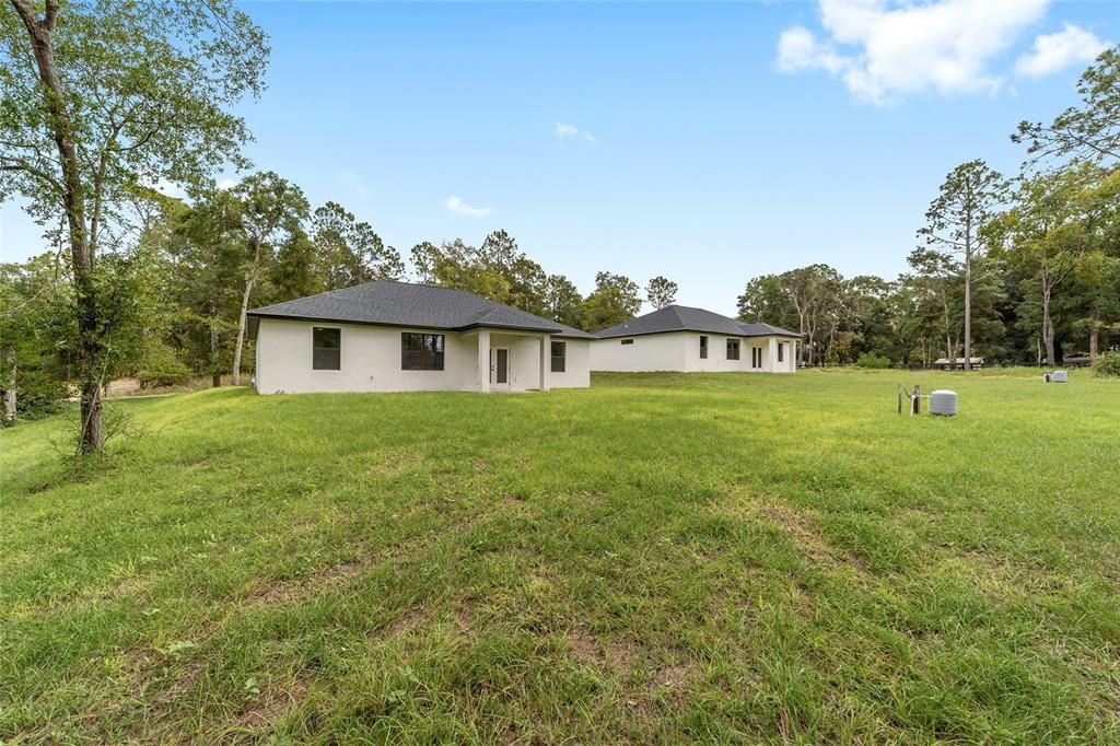 En Venta: $320,000 (4 camas, 2 baños, 1571 Pies cuadrados)