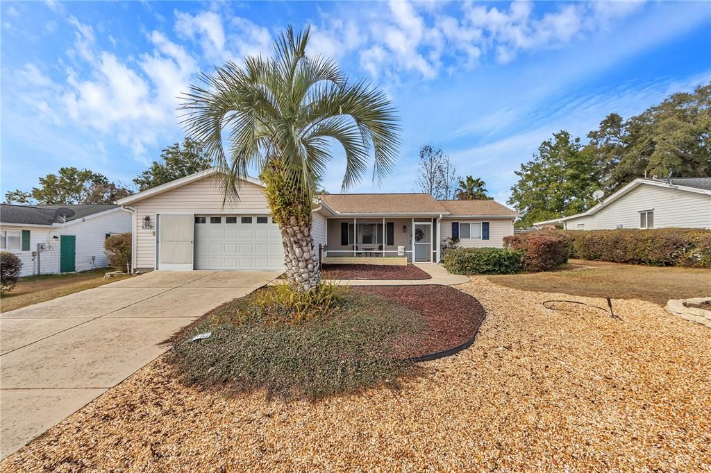 For Rent: $2,300 (2 beds, 2 baths, 1296 Square Feet)