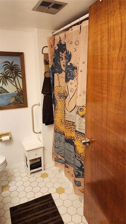 For Sale: $365,000 (3 beds, 2 baths, 1464 Square Feet)