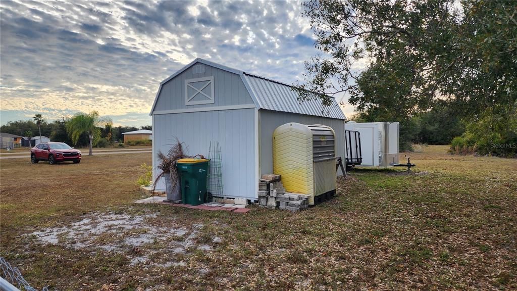 For Sale: $365,000 (3 beds, 2 baths, 1464 Square Feet)