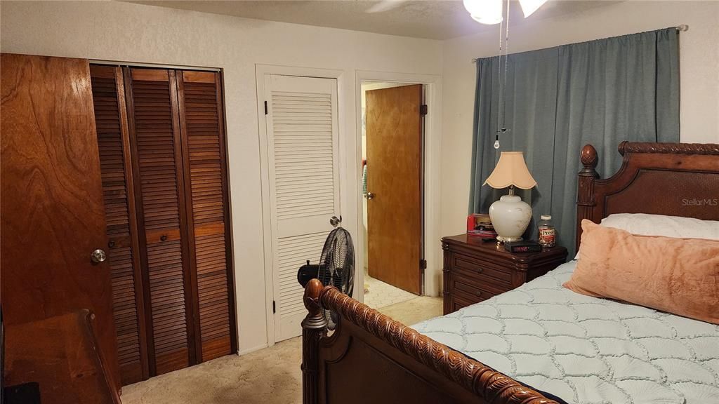 For Sale: $365,000 (3 beds, 2 baths, 1464 Square Feet)