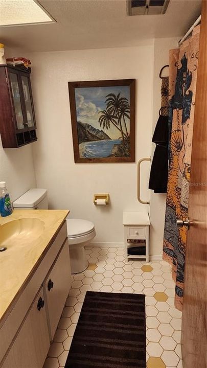 For Sale: $365,000 (3 beds, 2 baths, 1464 Square Feet)