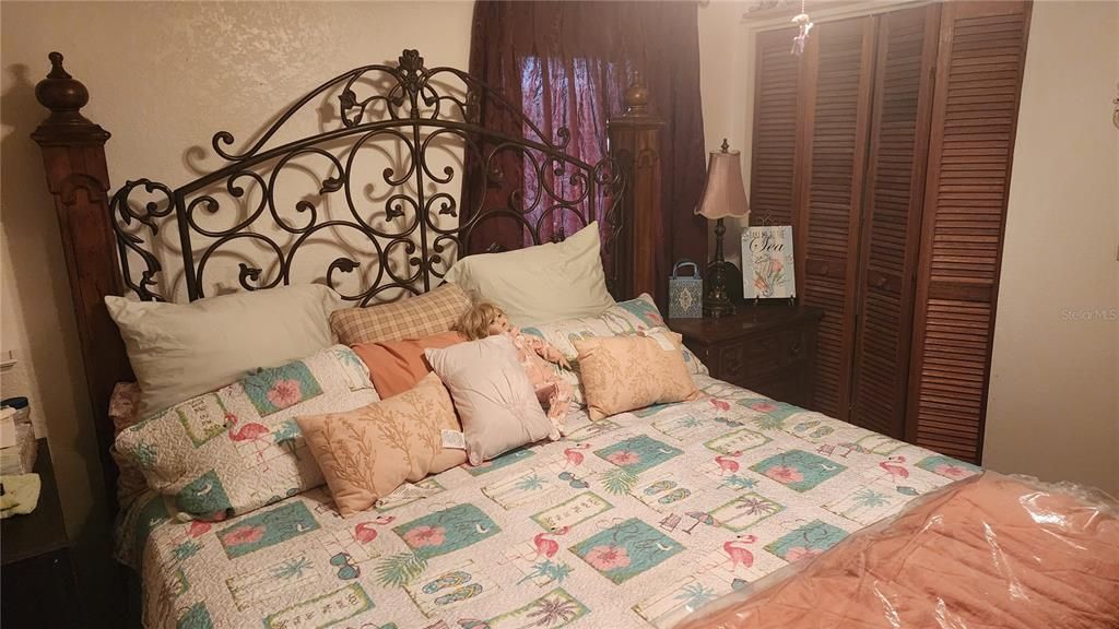 For Sale: $365,000 (3 beds, 2 baths, 1464 Square Feet)