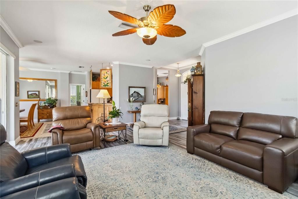 For Sale: $569,000 (3 beds, 2 baths, 1791 Square Feet)