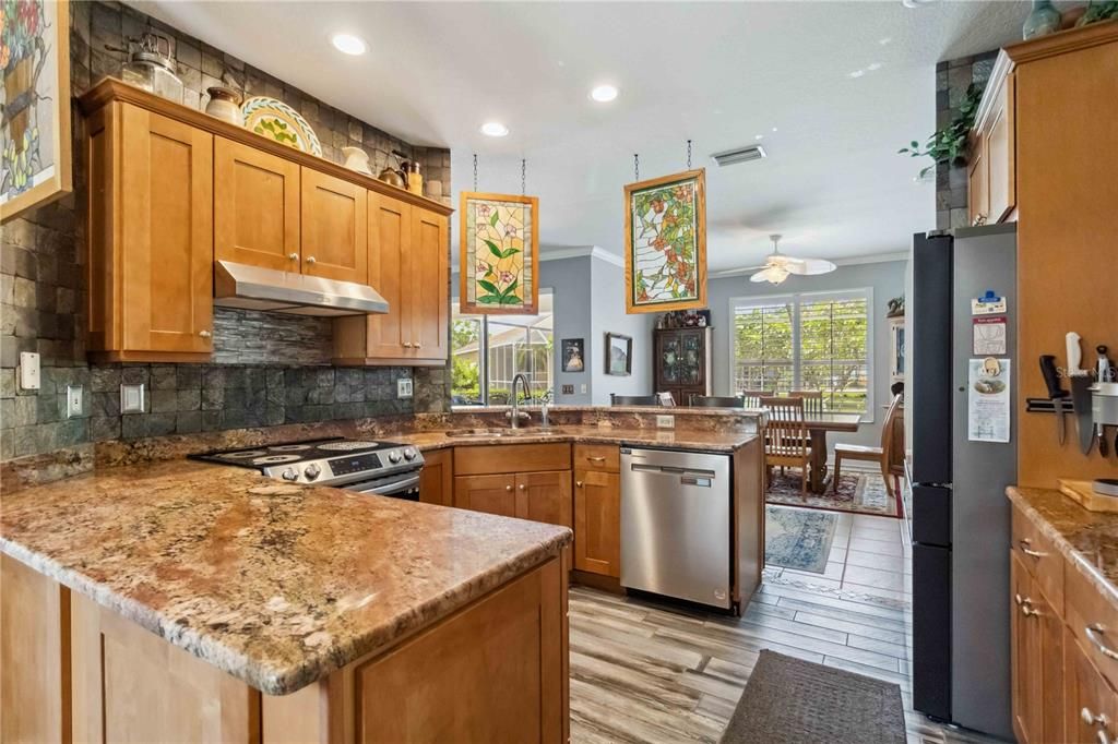 For Sale: $569,000 (3 beds, 2 baths, 1791 Square Feet)