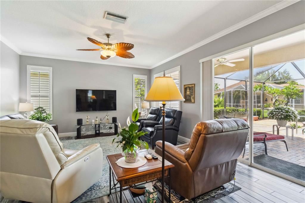 For Sale: $569,000 (3 beds, 2 baths, 1791 Square Feet)