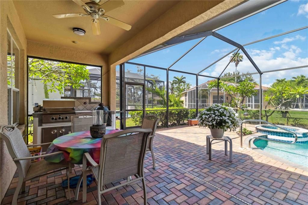 For Sale: $569,000 (3 beds, 2 baths, 1791 Square Feet)