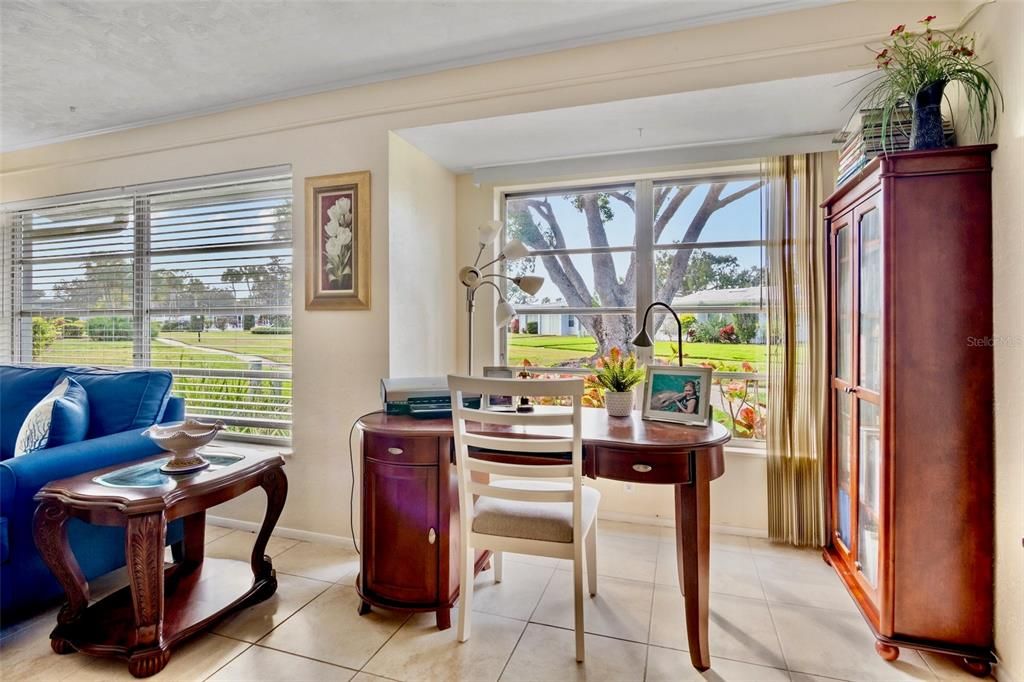 待售: $239,900 (2 贝兹, 2 浴室, 1651 平方英尺)