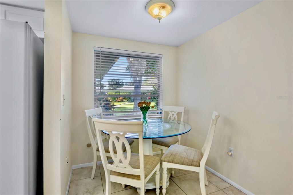 待售: $239,900 (2 贝兹, 2 浴室, 1651 平方英尺)