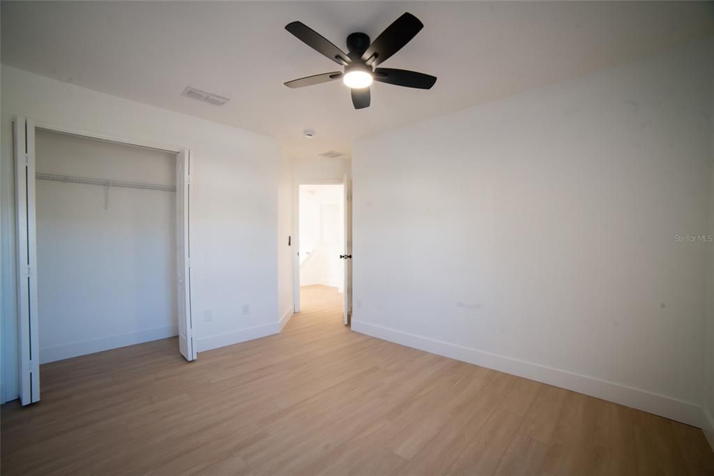 待售: $515,000 (4 贝兹, 2 浴室, 2233 平方英尺)