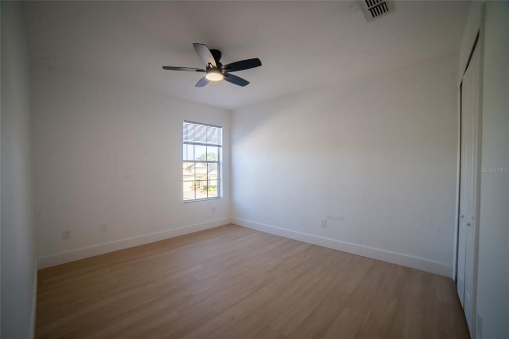 待售: $515,000 (4 贝兹, 2 浴室, 2233 平方英尺)