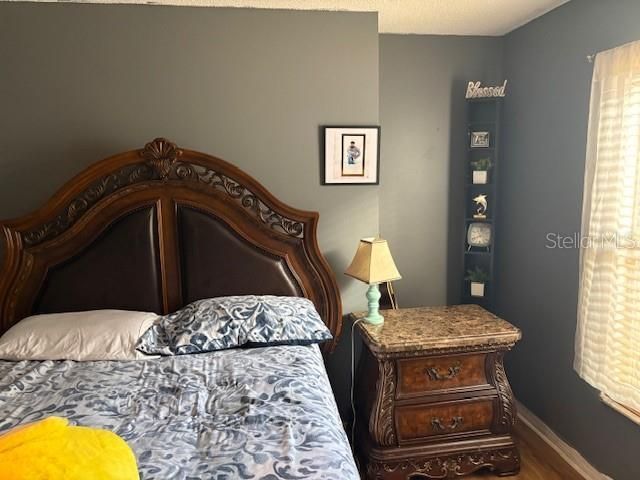 На продажу: $358,000 (3 спален, 2 ванн, 1398 Квадратных фут)