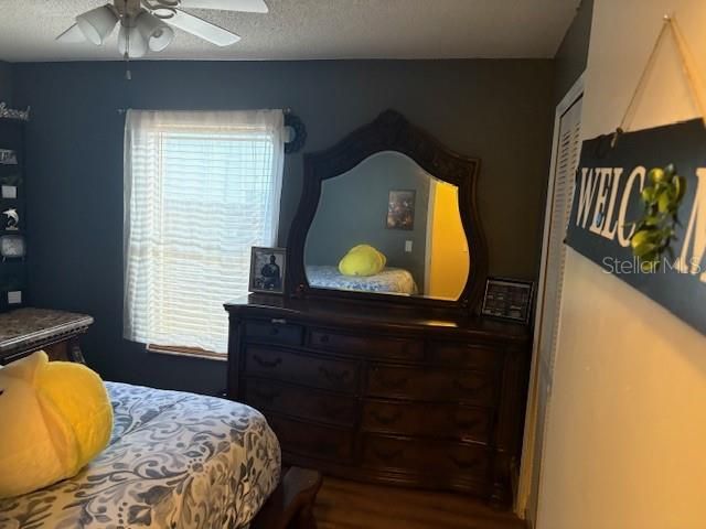 На продажу: $358,000 (3 спален, 2 ванн, 1398 Квадратных фут)