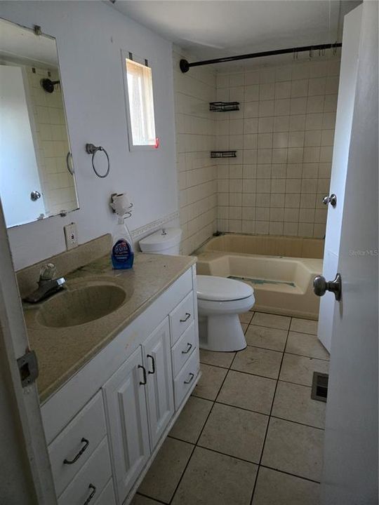 待售: $199,000 (3 贝兹, 2 浴室, 1152 平方英尺)