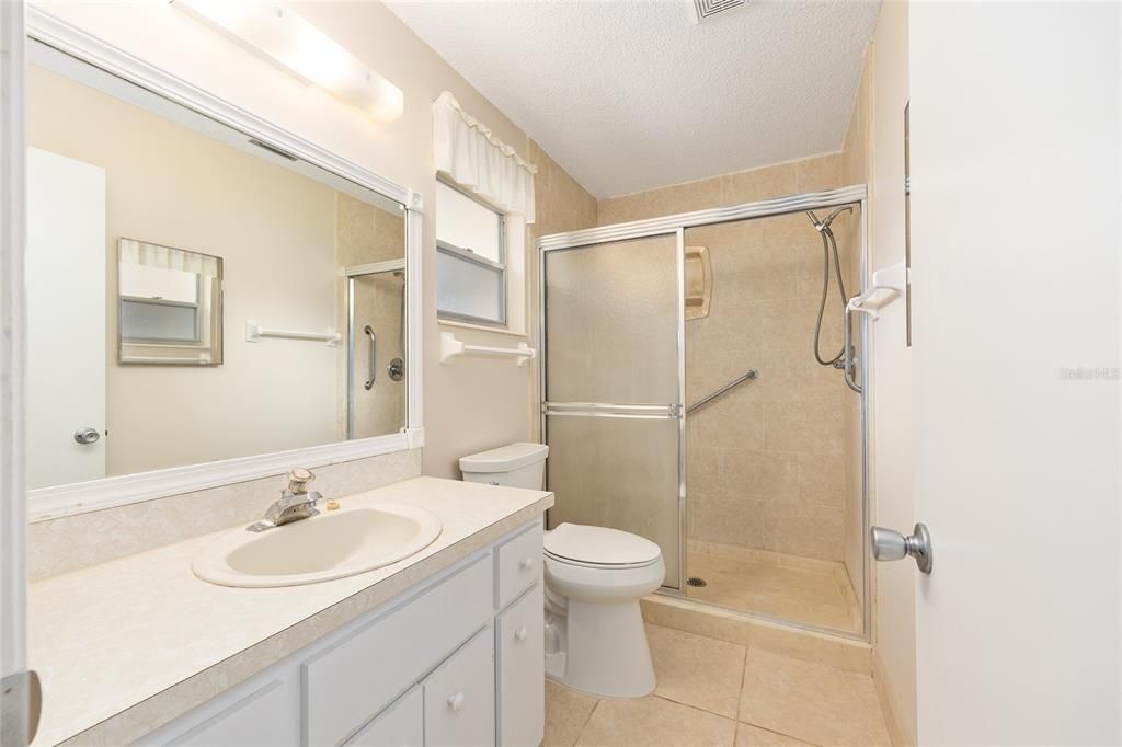 En Venta: $115,000 (2 camas, 2 baños, 1341 Pies cuadrados)