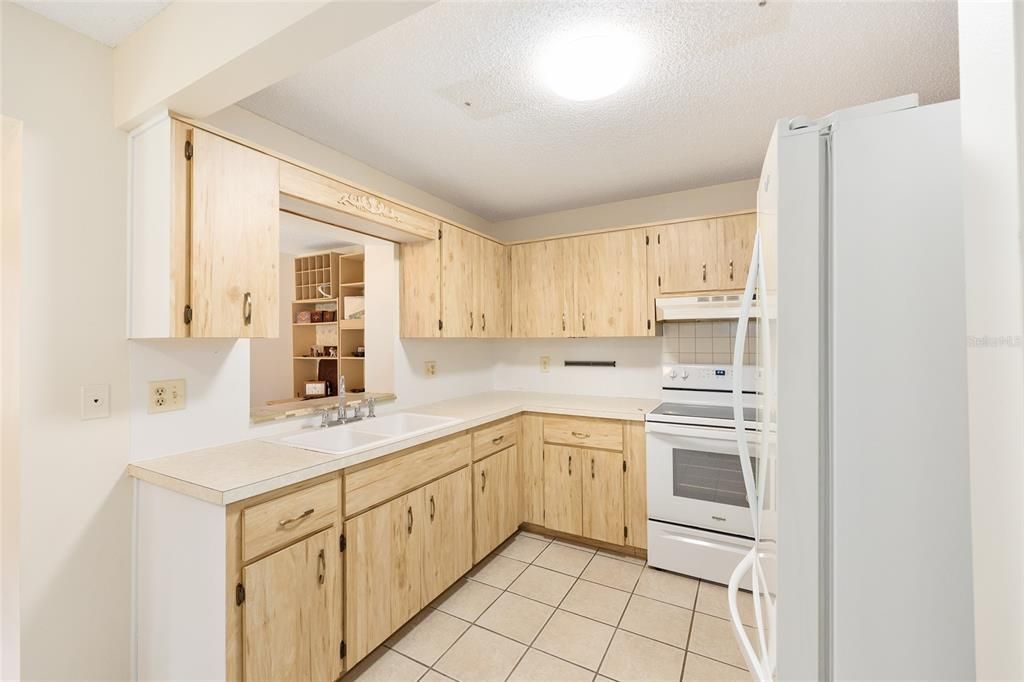 En Venta: $115,000 (2 camas, 2 baños, 1341 Pies cuadrados)