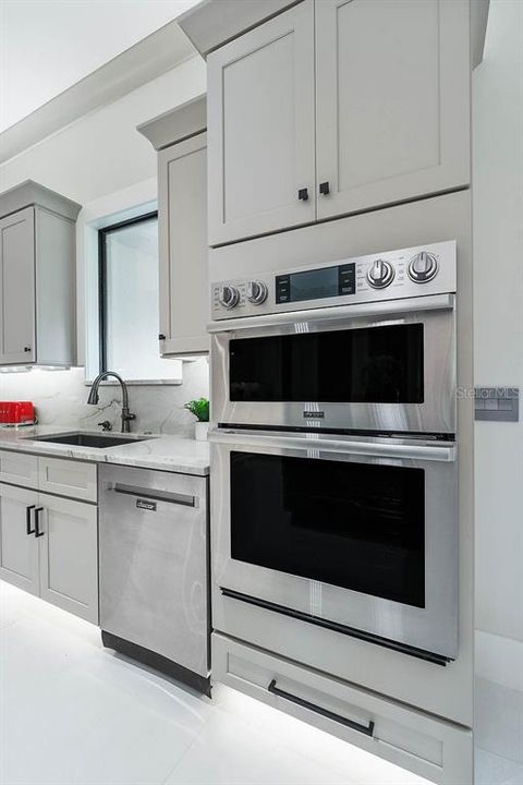 Recently Sold: $784,000 (4 beds, 3 baths, 2801 Square Feet)