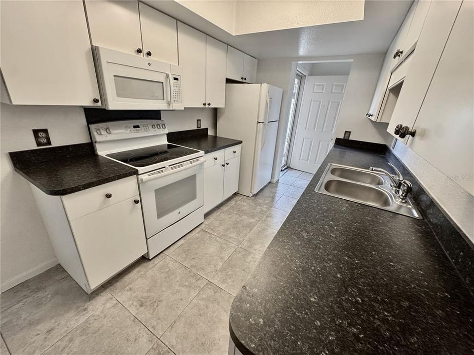 En Renta: $1,650 (2 camas, 2 baños, 1076 Pies cuadrados)