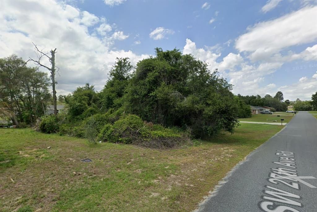 En Venta: $49,300 (0.24 acres)