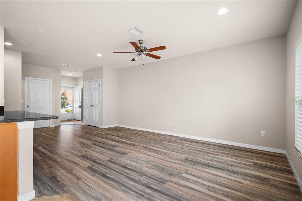 待售: $284,900 (3 贝兹, 2 浴室, 1602 平方英尺)