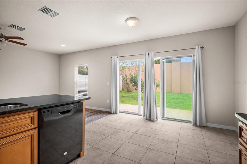 待售: $284,900 (3 贝兹, 2 浴室, 1602 平方英尺)