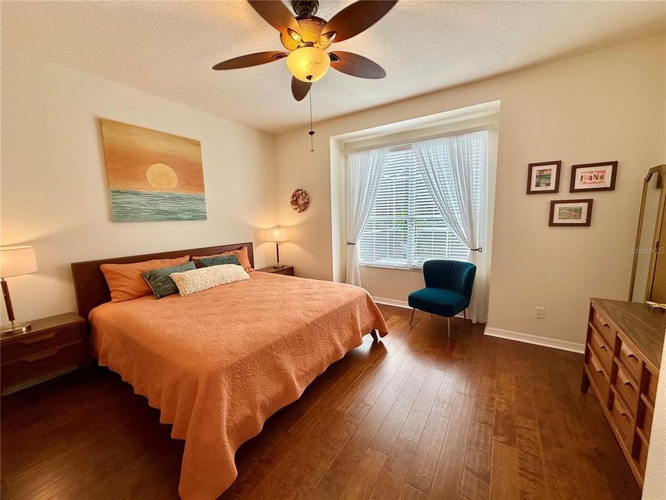 待售: $525,000 (2 贝兹, 2 浴室, 1544 平方英尺)