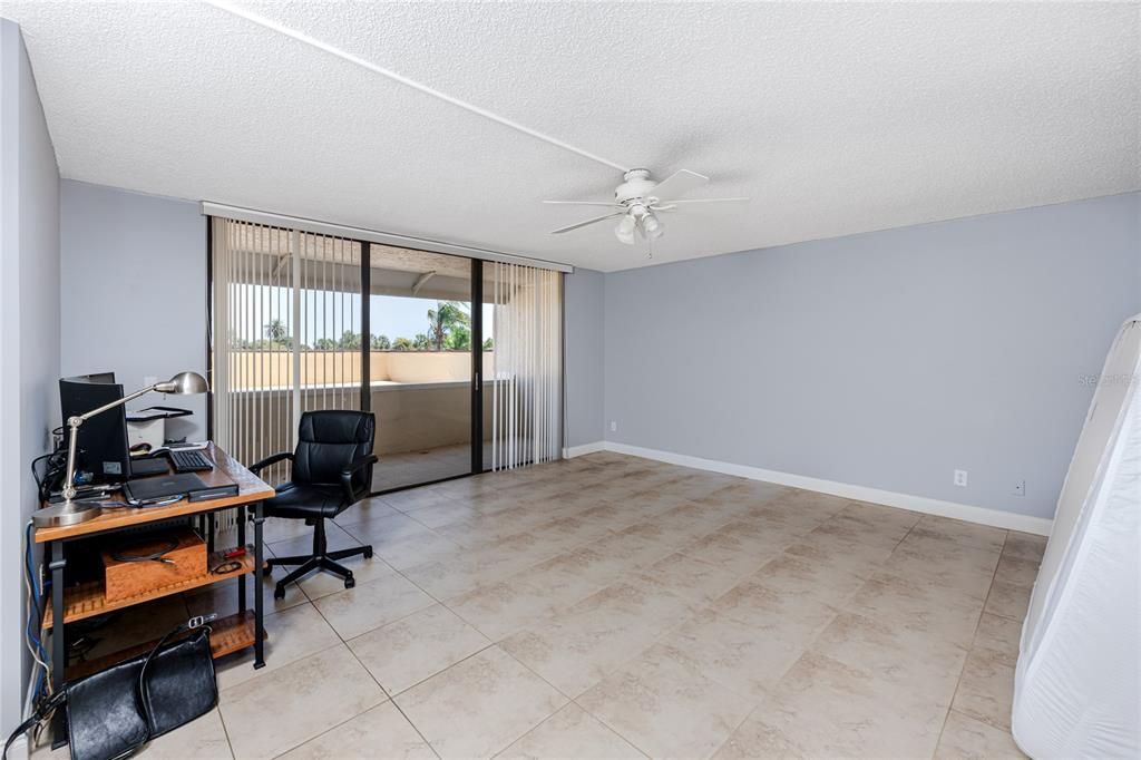 En Venta: $299,900 (1 camas, 2 baños, 1235 Pies cuadrados)