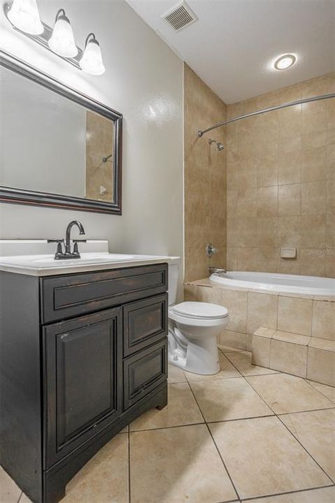 For Sale: $294,999 (4 beds, 2 baths, 1484 Square Feet)