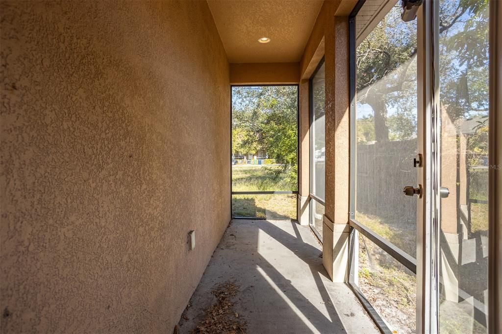 For Sale: $294,999 (4 beds, 2 baths, 1484 Square Feet)