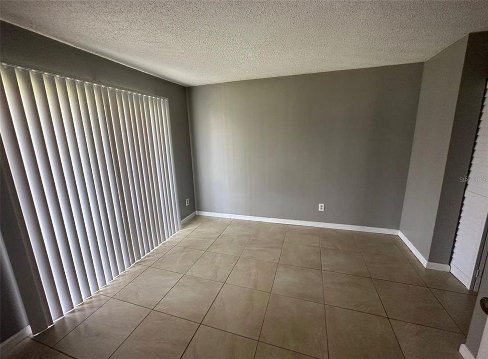 В аренду: $1,450 (2 спален, 1 ванн, 996 Квадратных фут)