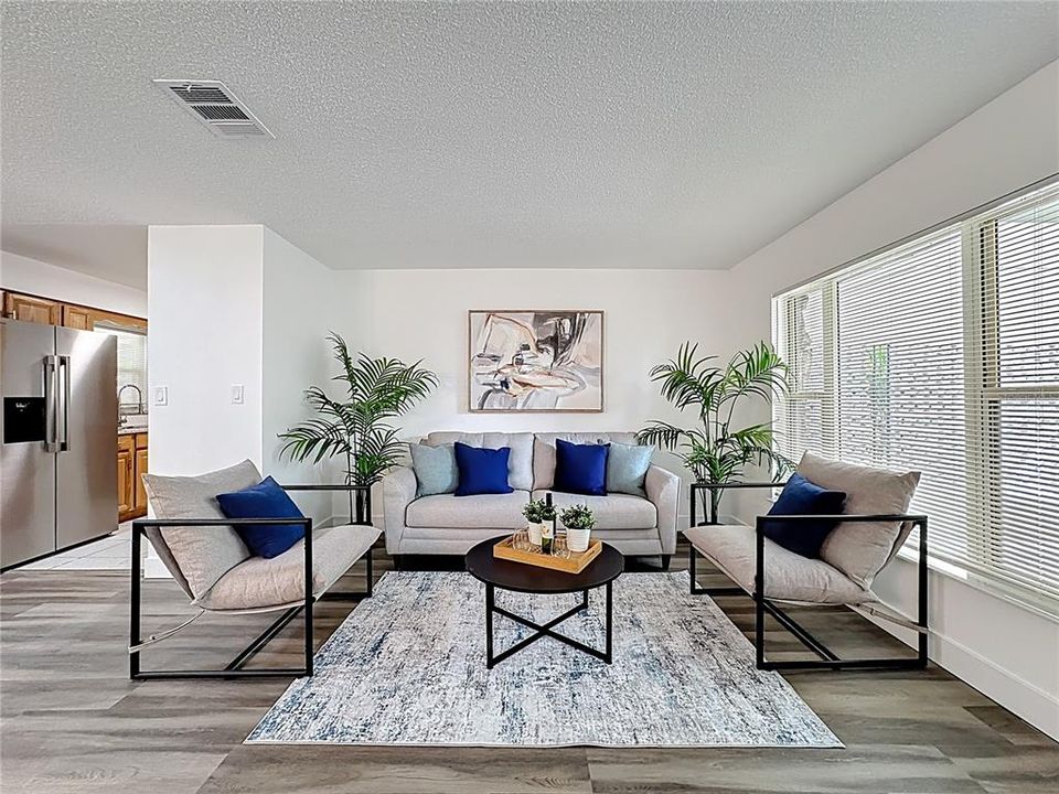 En Venta: $364,900 (3 camas, 2 baños, 1582 Pies cuadrados)