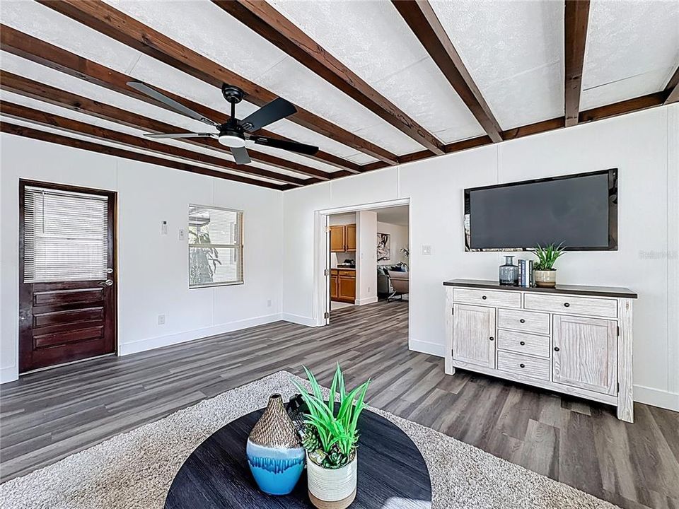 En Venta: $364,900 (3 camas, 2 baños, 1582 Pies cuadrados)