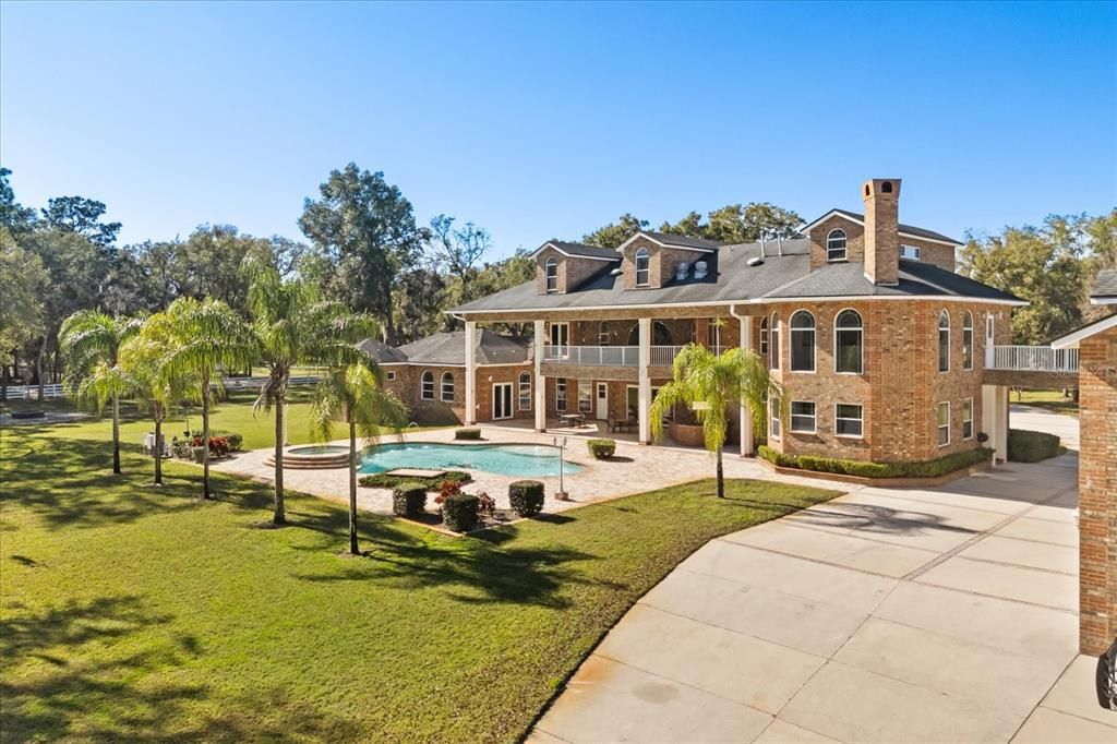 For Sale: $3,550,000 (8 beds, 6 baths, 12000 Square Feet)