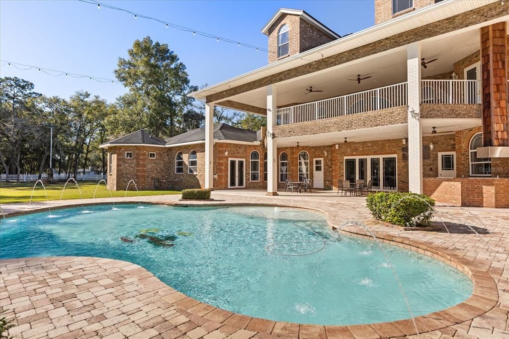 For Sale: $3,550,000 (8 beds, 6 baths, 12000 Square Feet)
