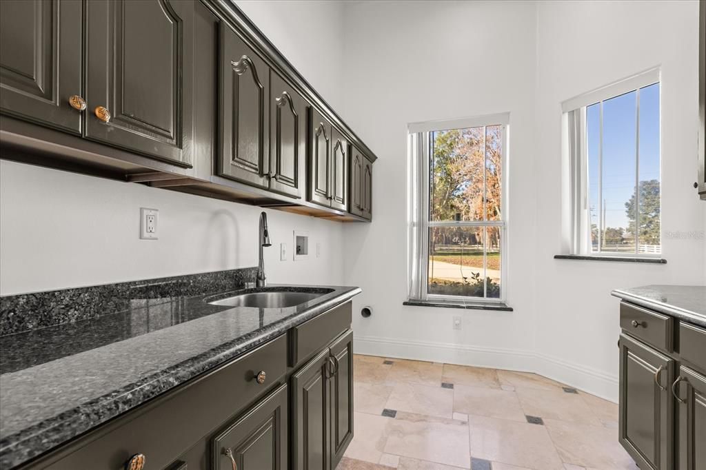 For Sale: $3,550,000 (8 beds, 6 baths, 12000 Square Feet)