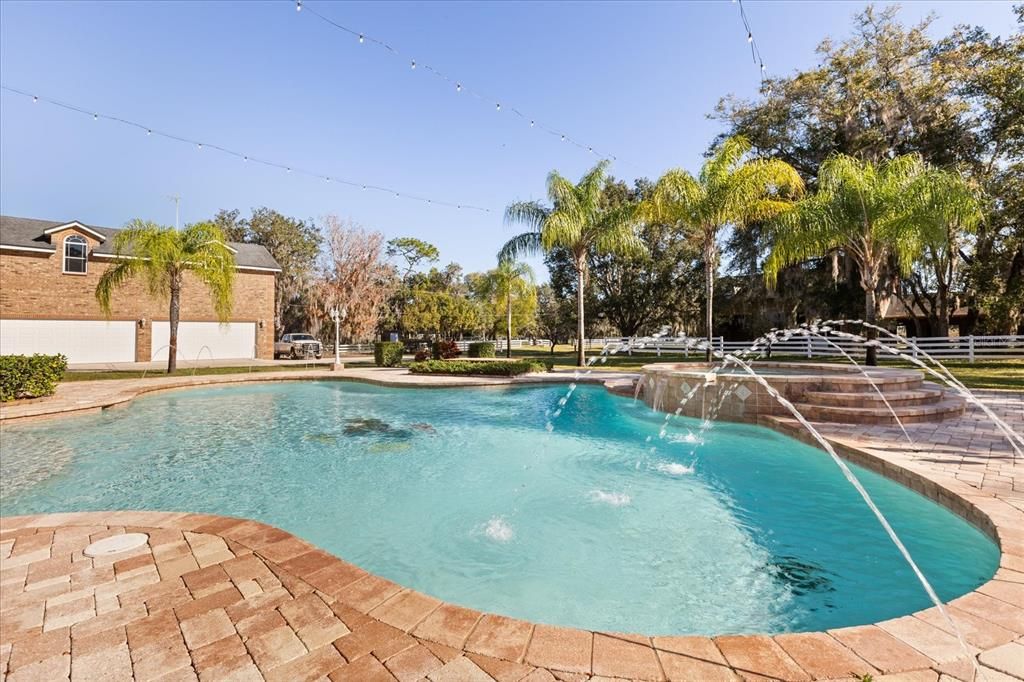For Sale: $3,550,000 (8 beds, 6 baths, 12000 Square Feet)