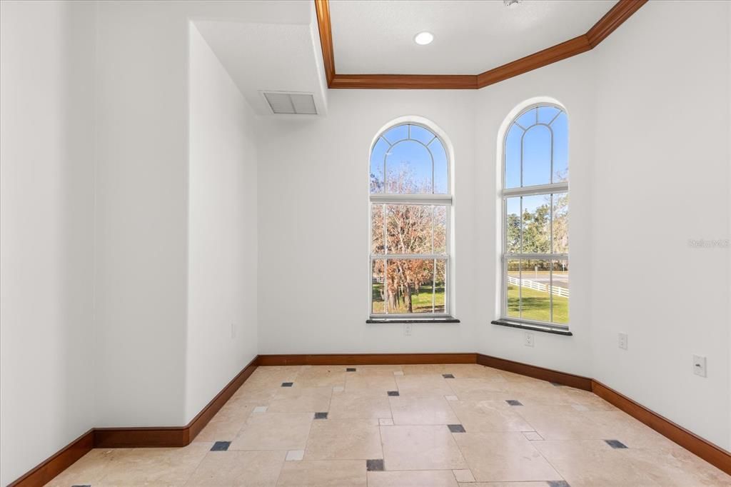 For Sale: $3,550,000 (8 beds, 6 baths, 12000 Square Feet)
